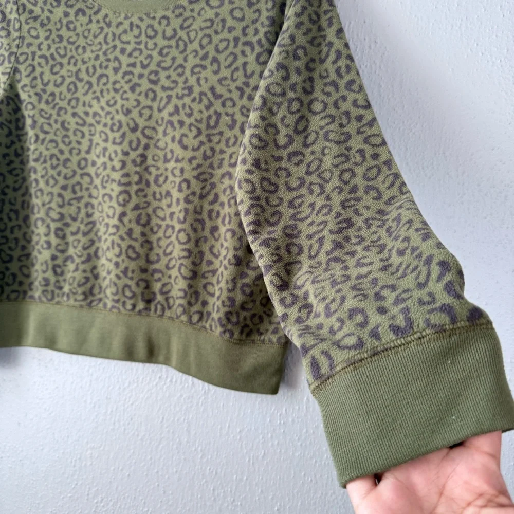 Old Navy Green Leopard Kids Pajama Set